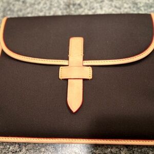 Dooney and Bourke Tablet Case Ipad Cover Padded Protector Brown w/Leather Trim